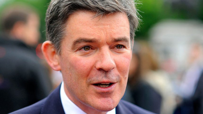 Sir Hugh Robertson Joins Camelot - Gambling Herald